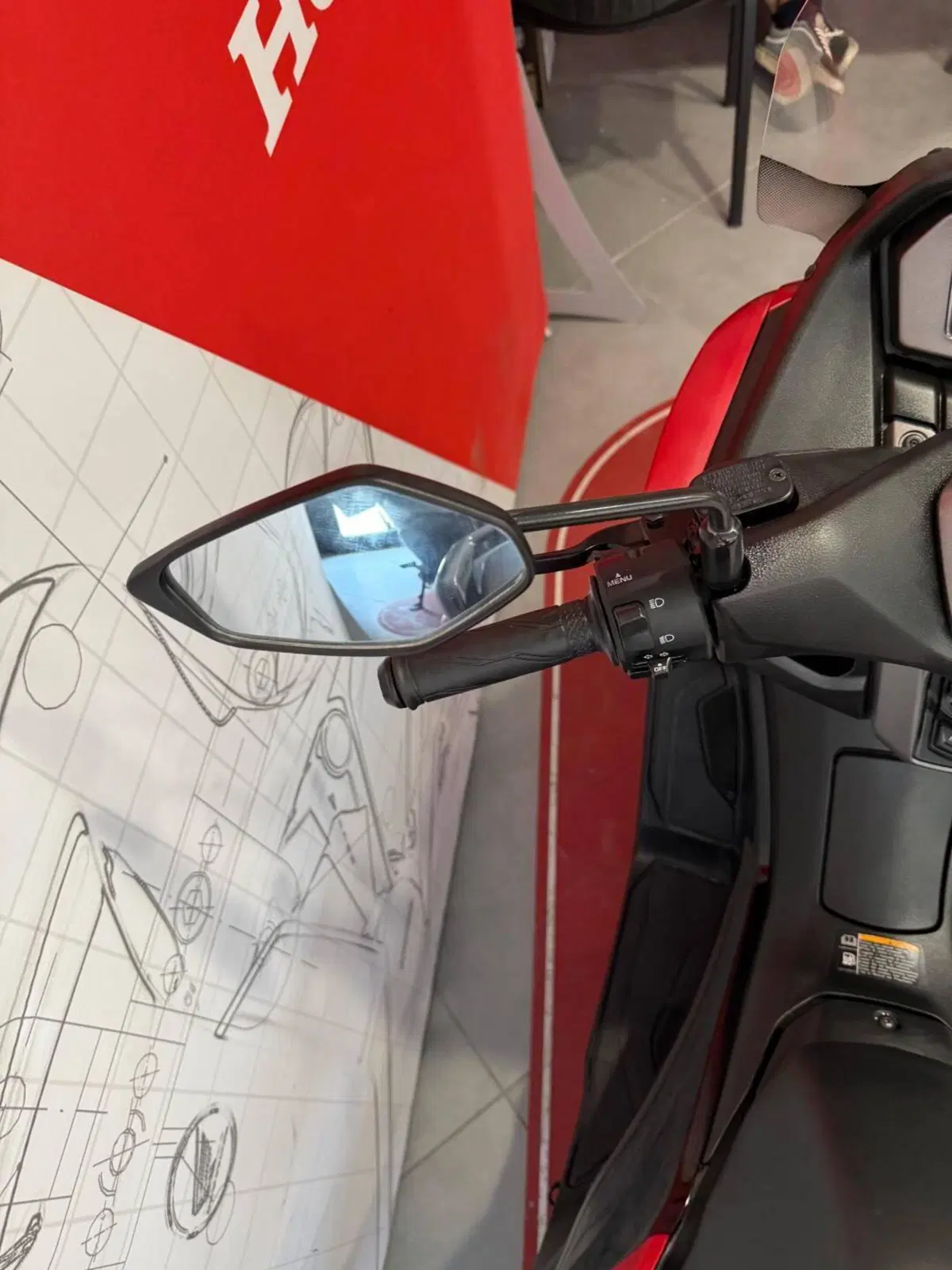 Yamaha N-Max 125 (2021 - 24) (13)