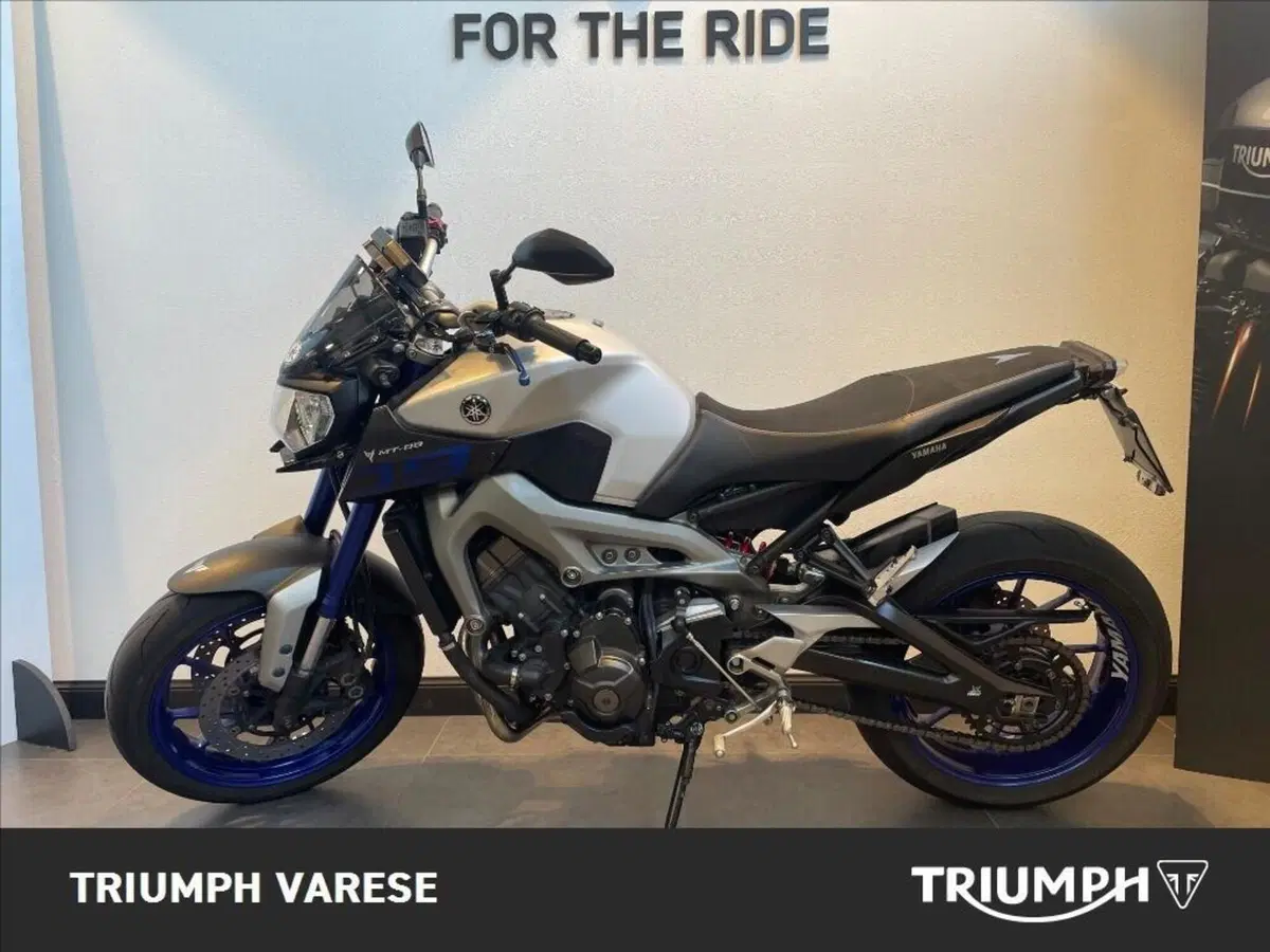 Yamaha MT-09 (2013 - 15) (3)