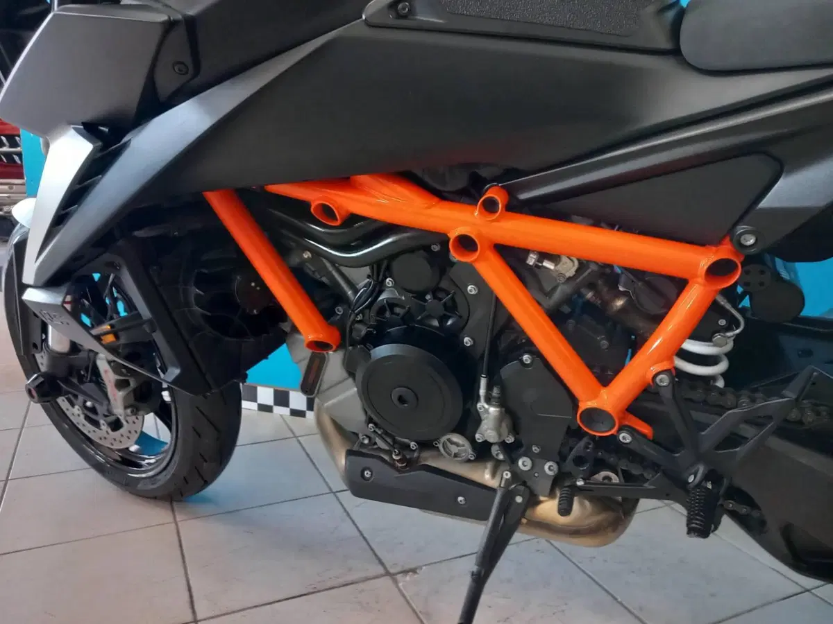 KTM 1390 Super Duke R EVO (2024 - 26) (10)
