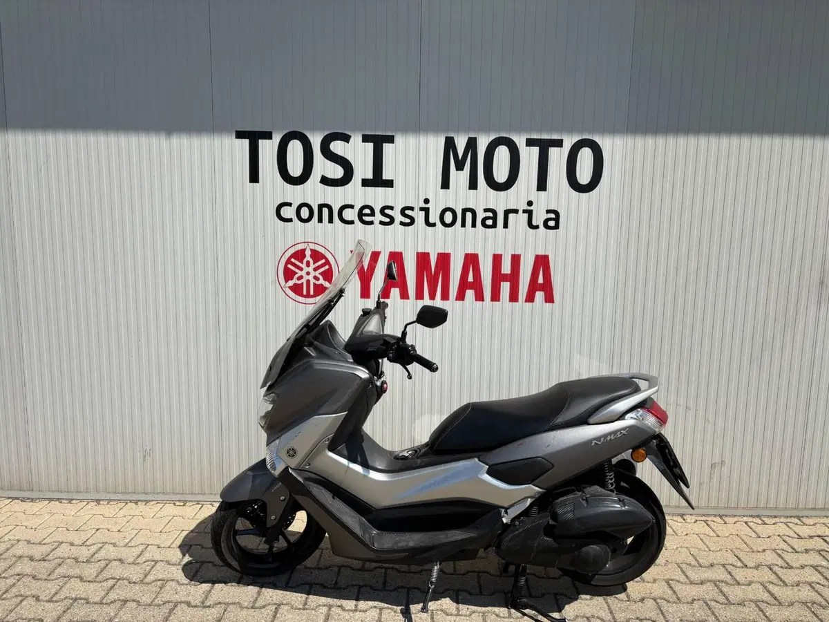 Yamaha N-Max 125 (2015 - 17) (3)