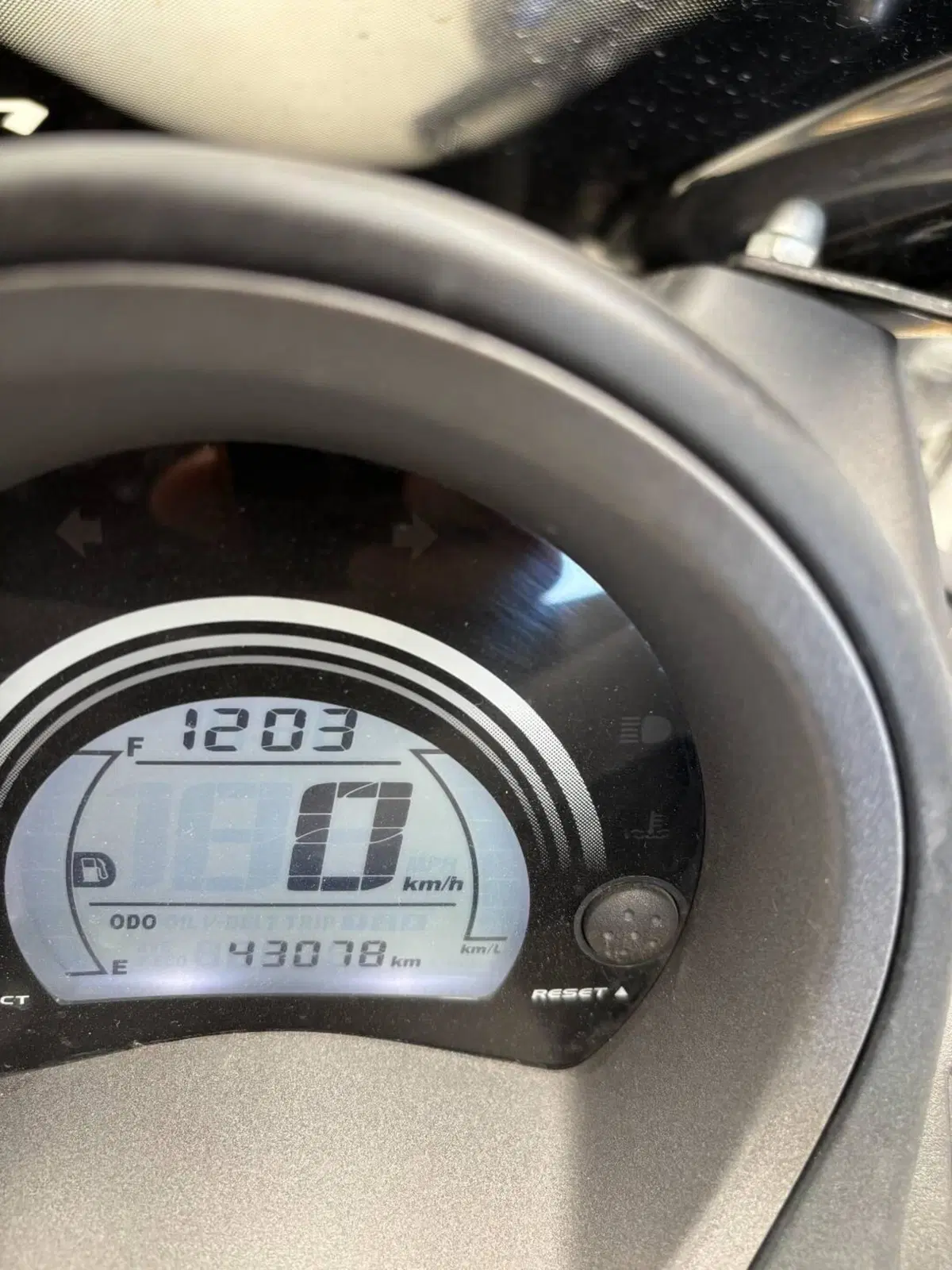 Yamaha N-Max 125 (2015 - 17) (6)