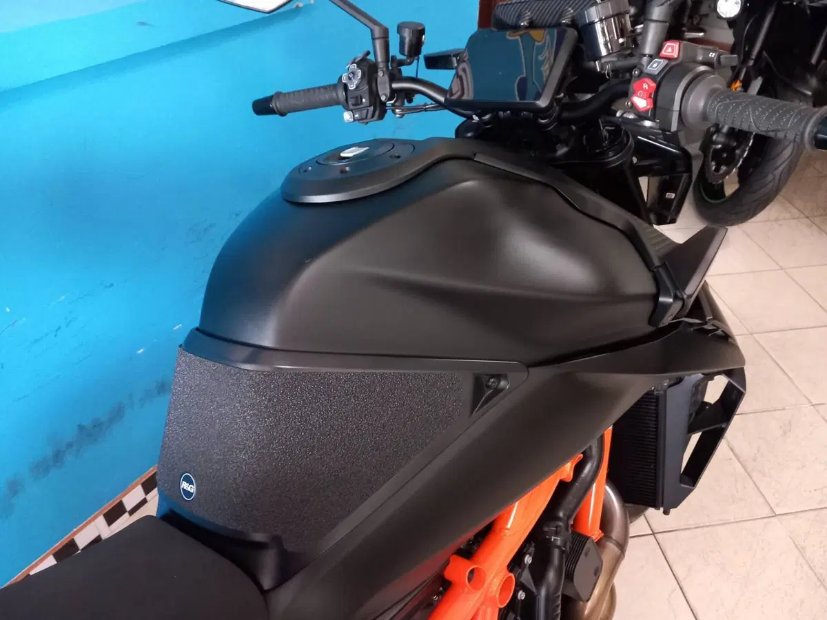 KTM 1390 Super Duke R EVO (2024 - 26) (15)