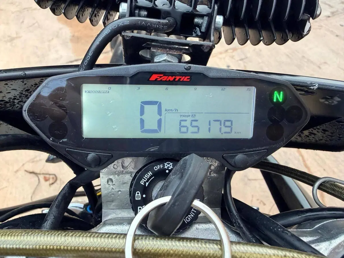 Fantic Motor XMF 125 Motard Performance 4T (2023 - 24) (10)