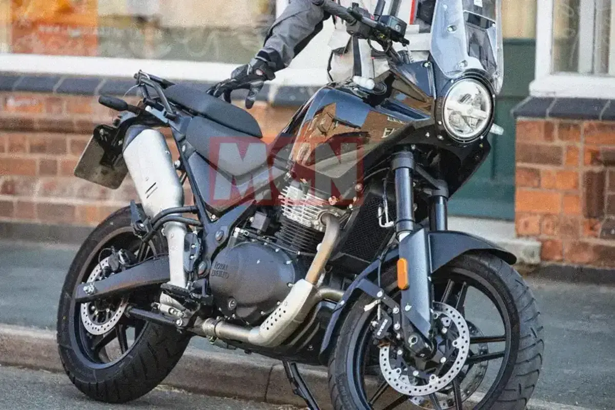 Royal Enfield Himalayan 750, ci siamo quasi: la versione definitiva &egrave; gi&agrave; su strada verso EICMA 2026