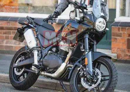 Royal Enfield Himalayan 750, ci siamo quasi: la versione definitiva è già su strada verso EICMA 2026