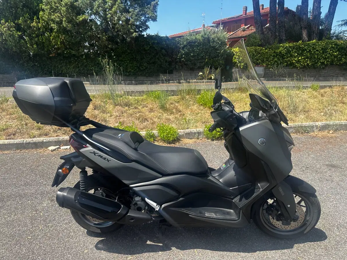 Yamaha X-Max 300 (2025 - 26) (3)