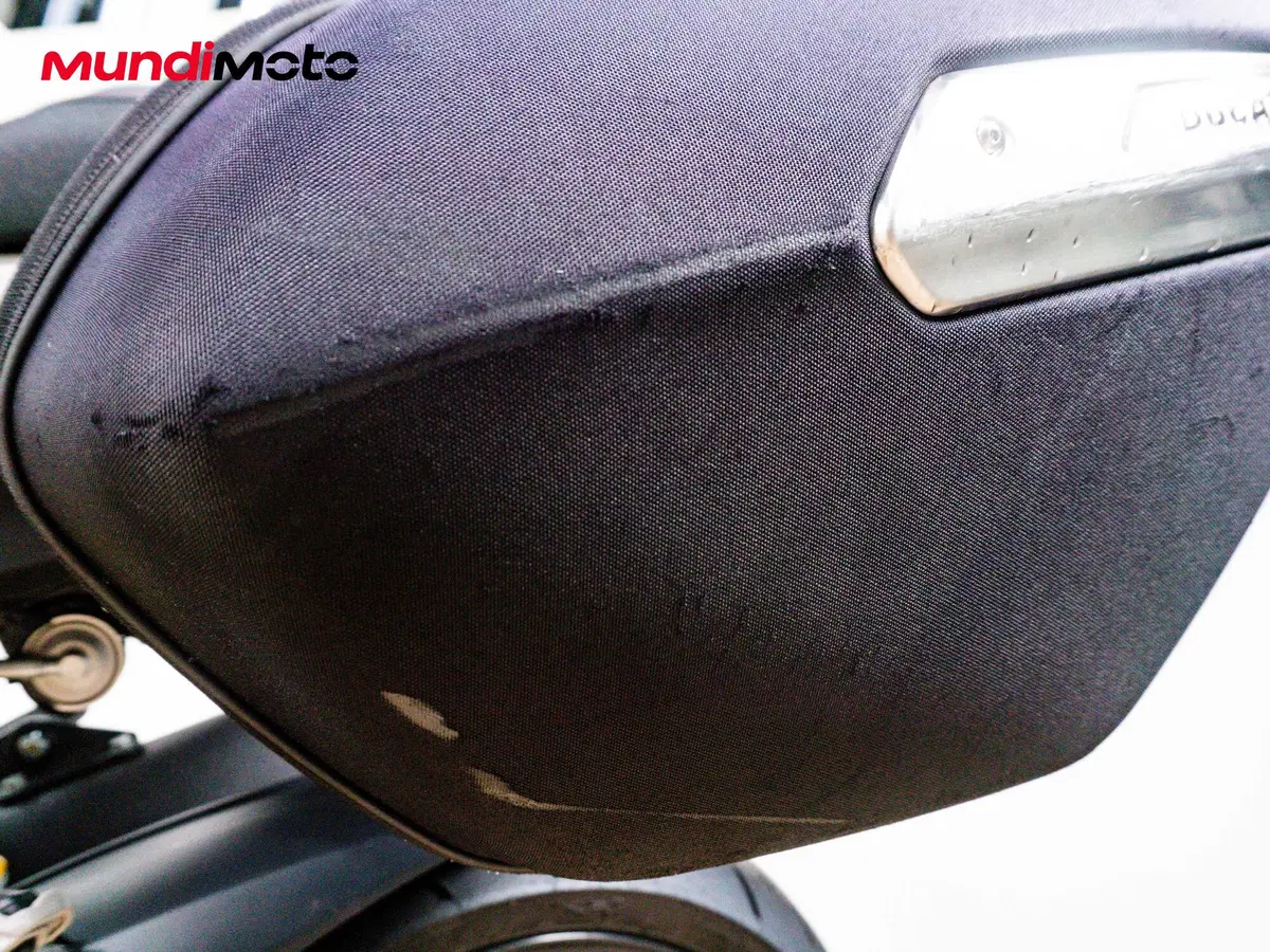 Ducati Hyperstrada 821 (2013 - 15) (18)