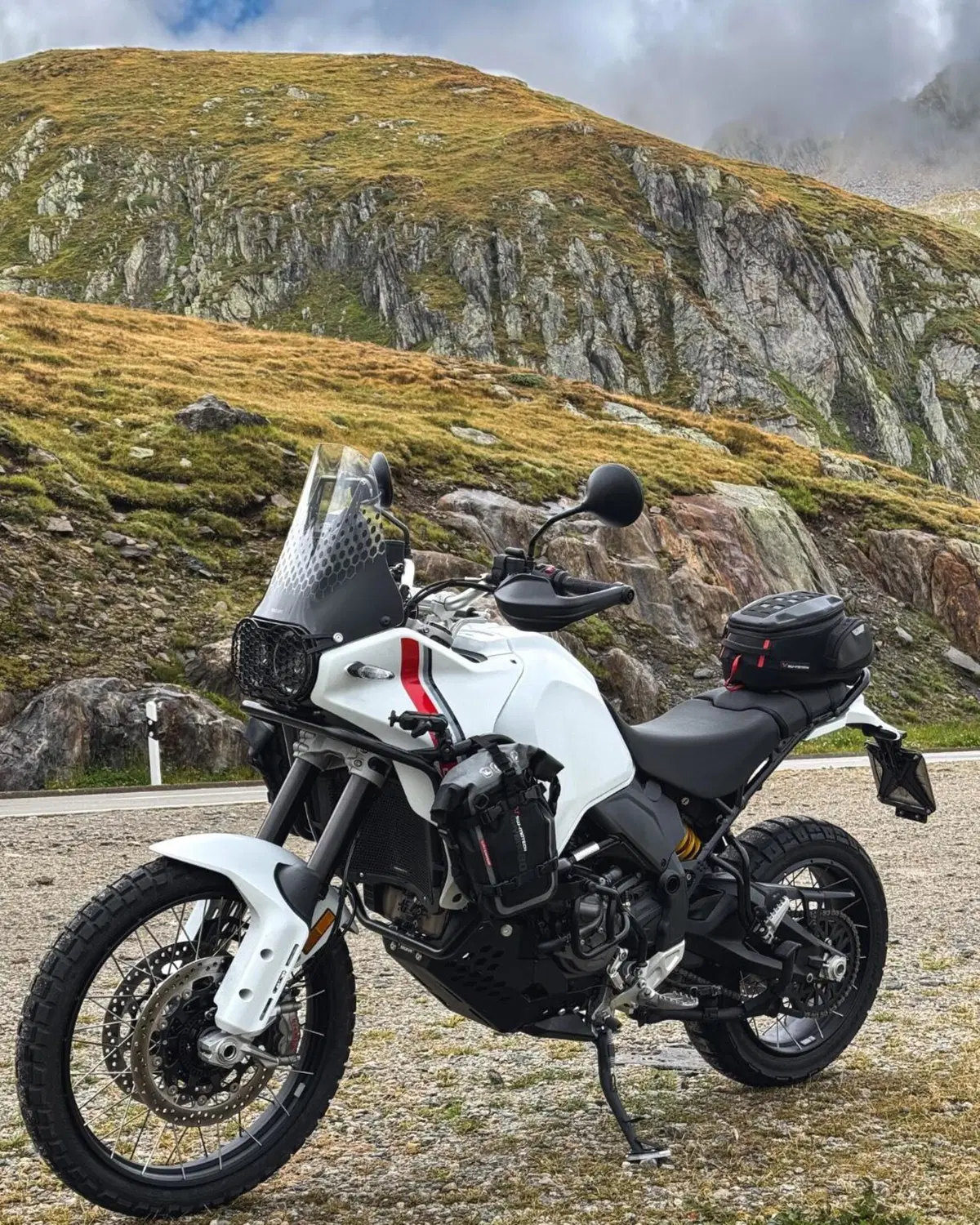 Ducati DesertX (2022 - 25) (3)