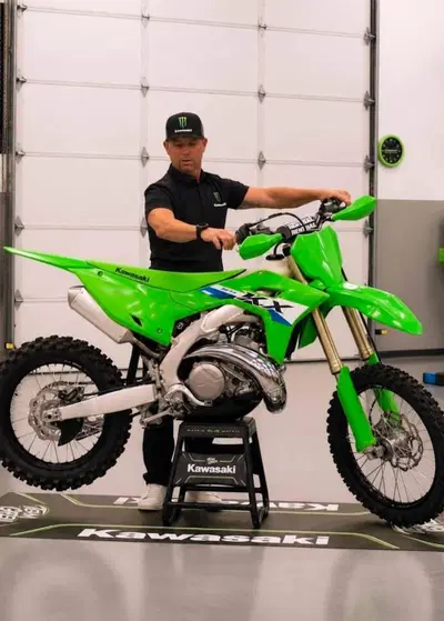 Ma quindi la Kawasaki KX 327 esiste davvero e suona cos&igrave; [VIDEO]