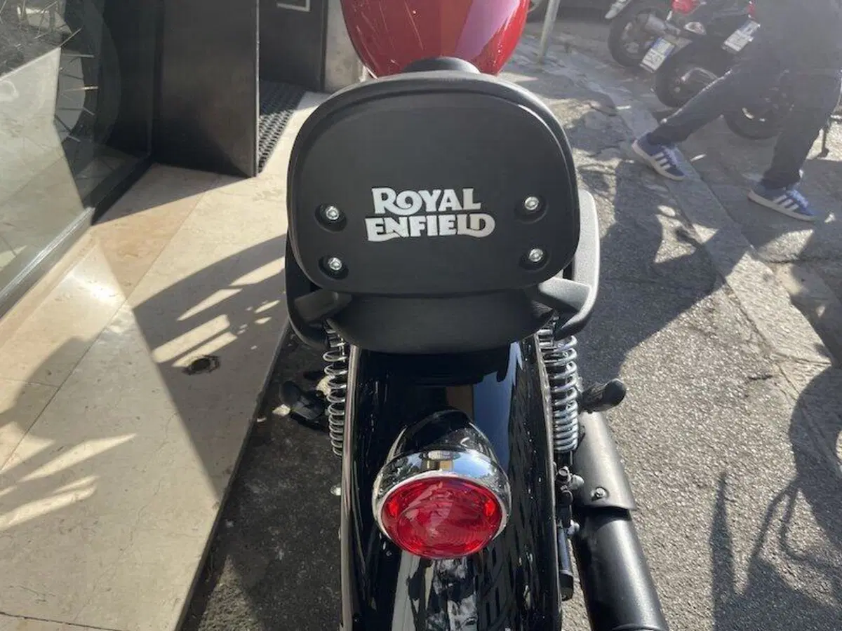 Royal Enfield Meteor 350 (2021 - 26) (15)