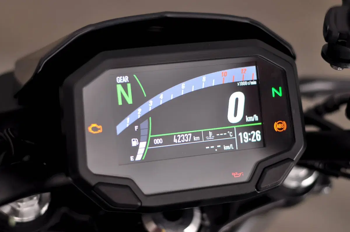 Kawasaki Z 650 (2020) (7)