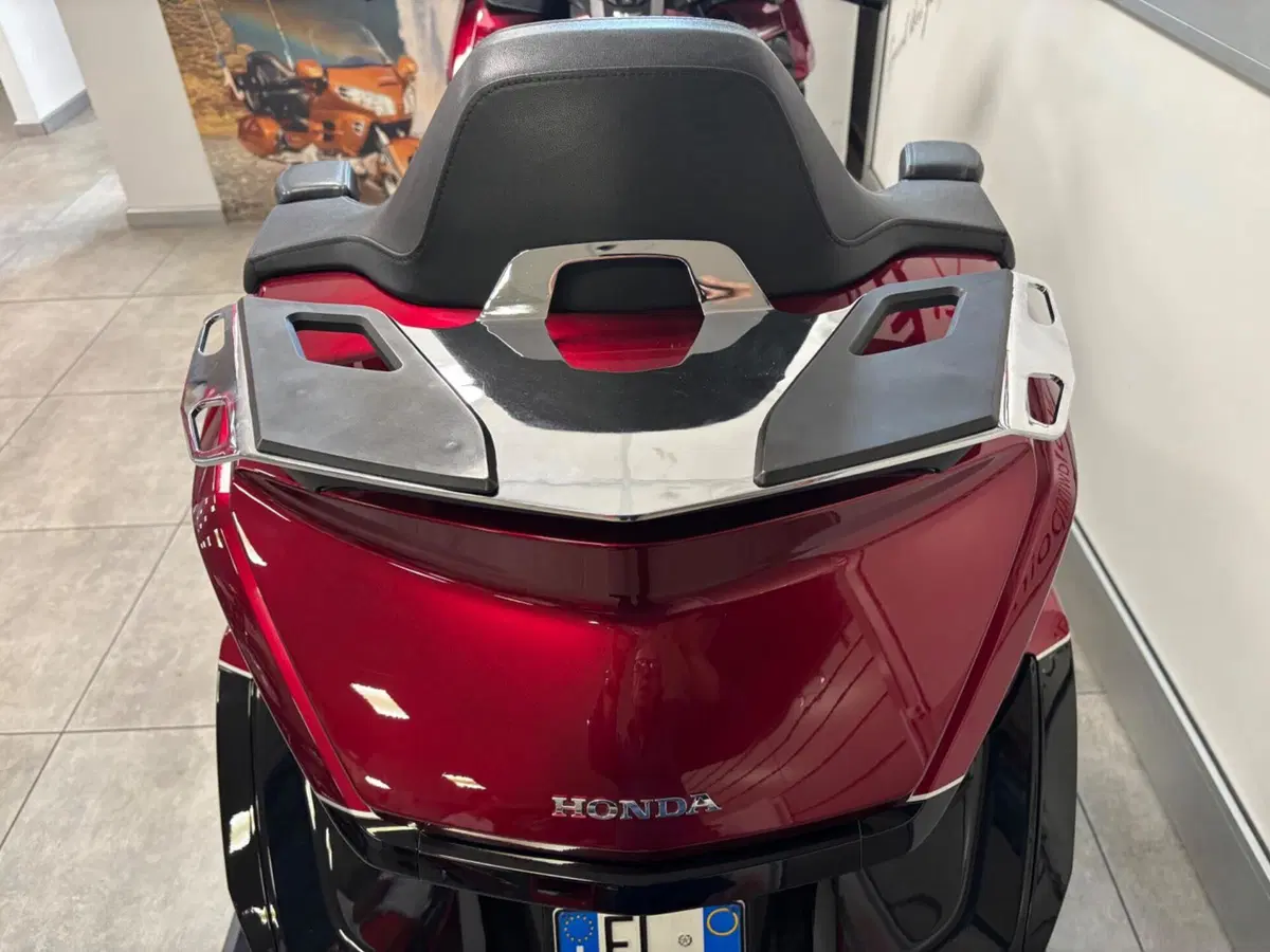Honda GL 1800 Gold Wing Tour DTC (2018 - 20) (2)