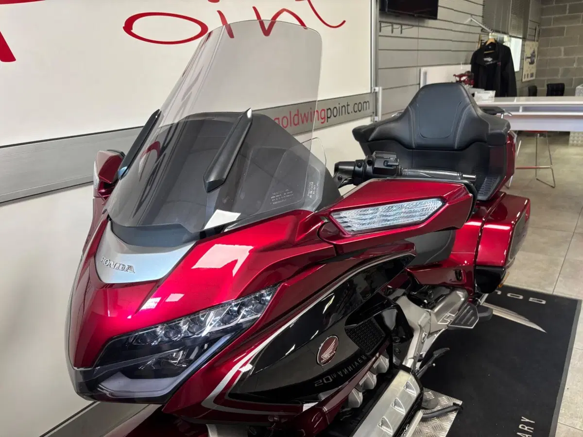 Honda GL 1800 Gold Wing Tour DTC (2018 - 20) (3)