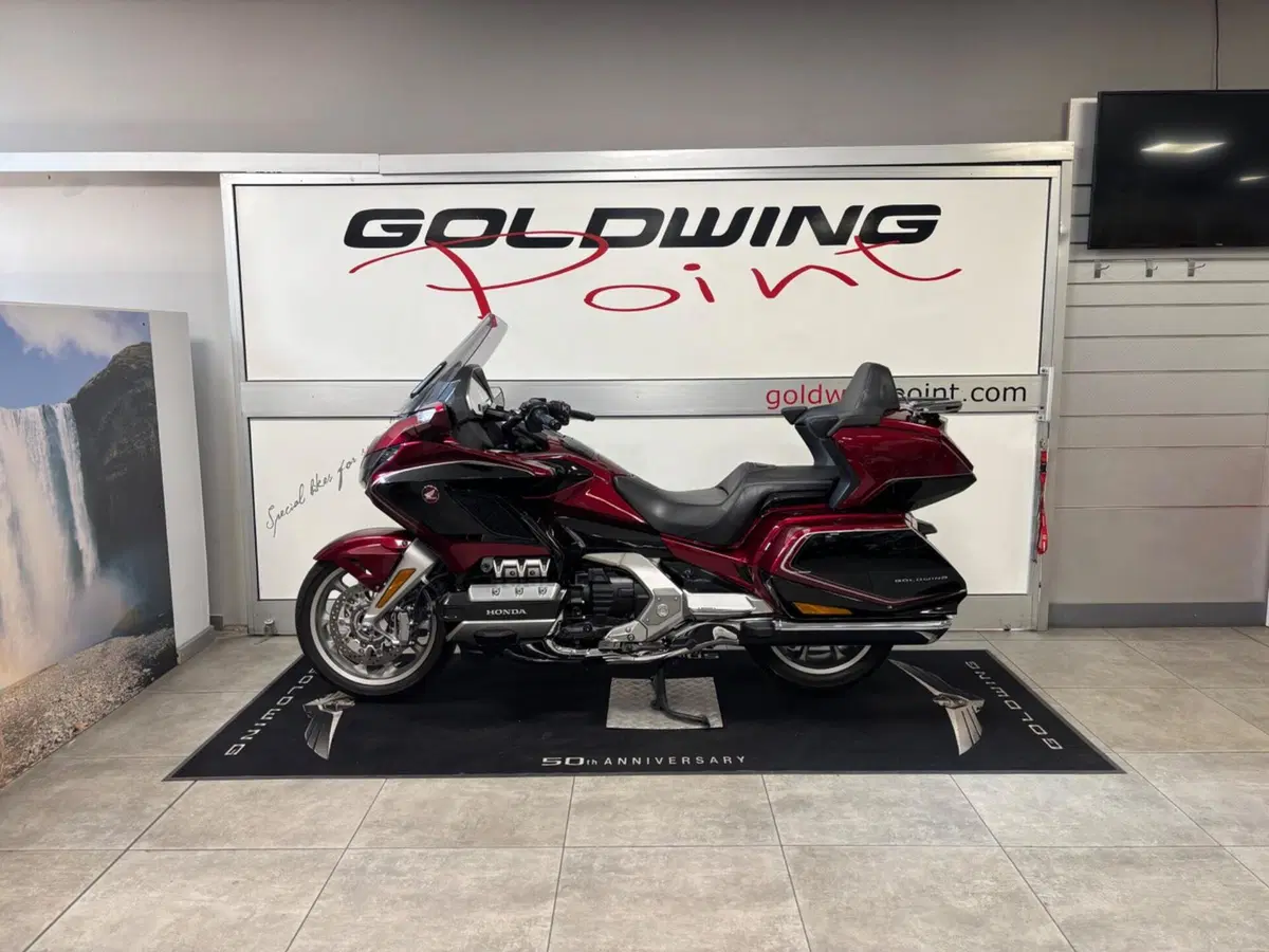 Honda GL 1800 Gold Wing Tour DTC (2018 - 20) (4)