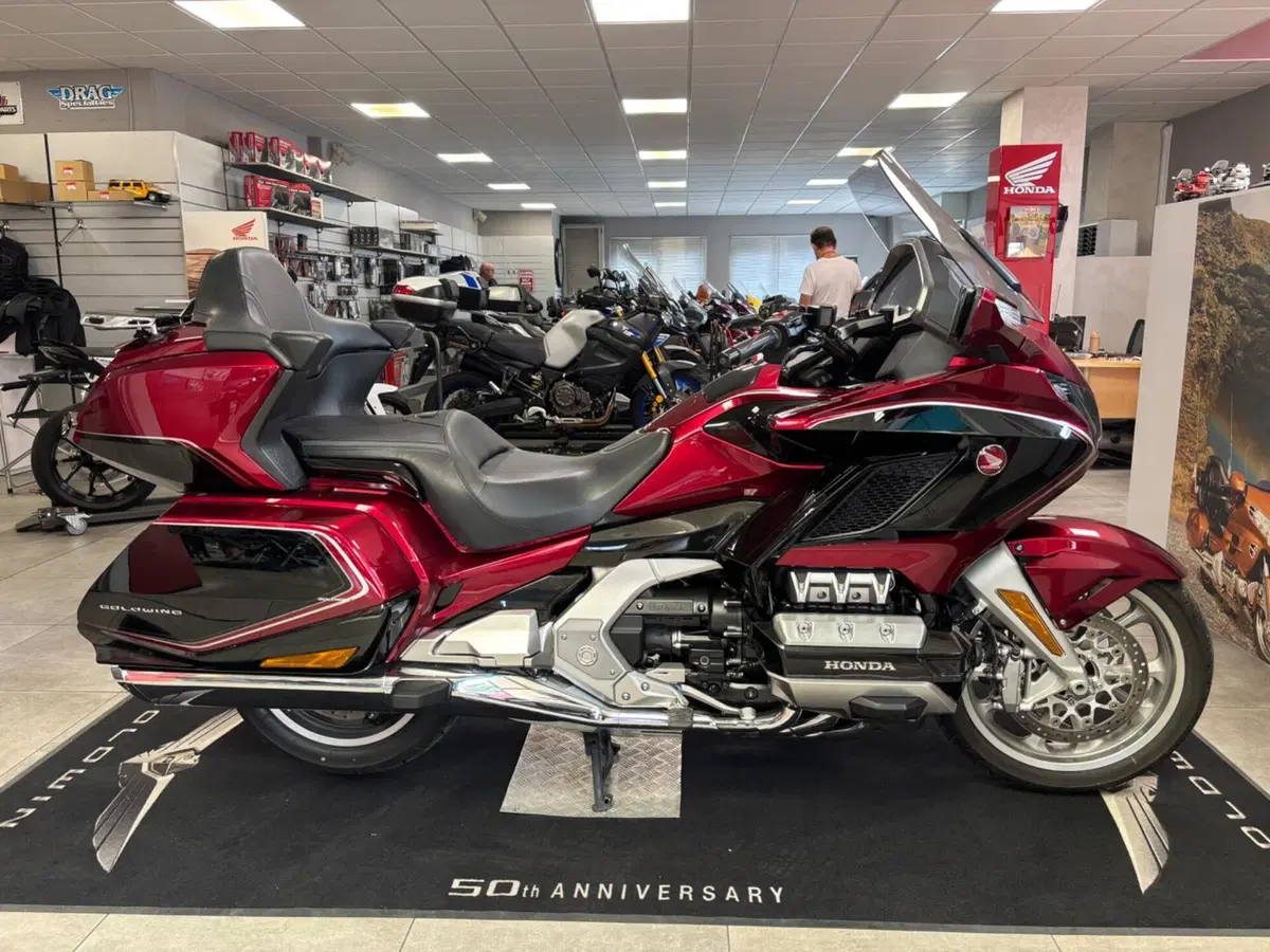 Honda GL 1800 Gold Wing Tour DTC (2018 - 20) (12)