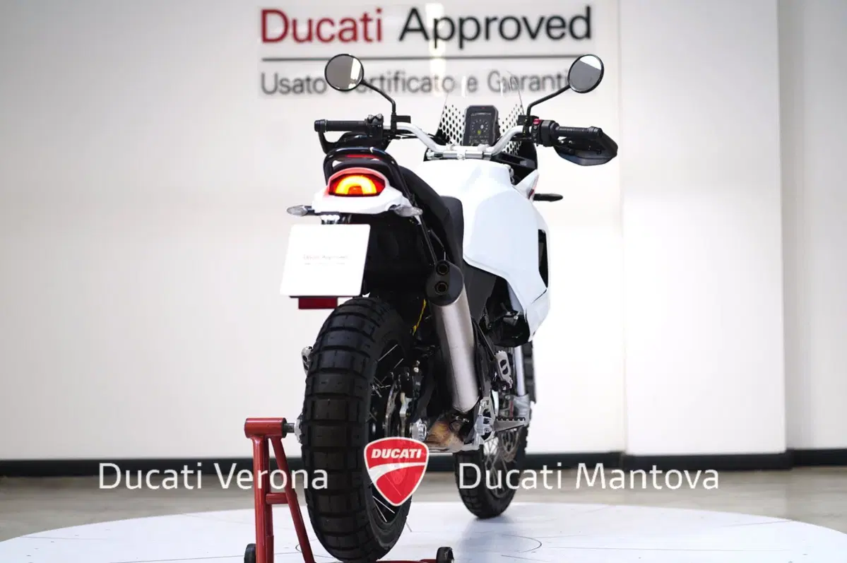 Ducati DesertX (2022 - 25) (7)