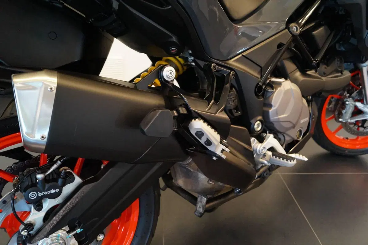 Ducati Multistrada V2 S (2022 - 24) (11)