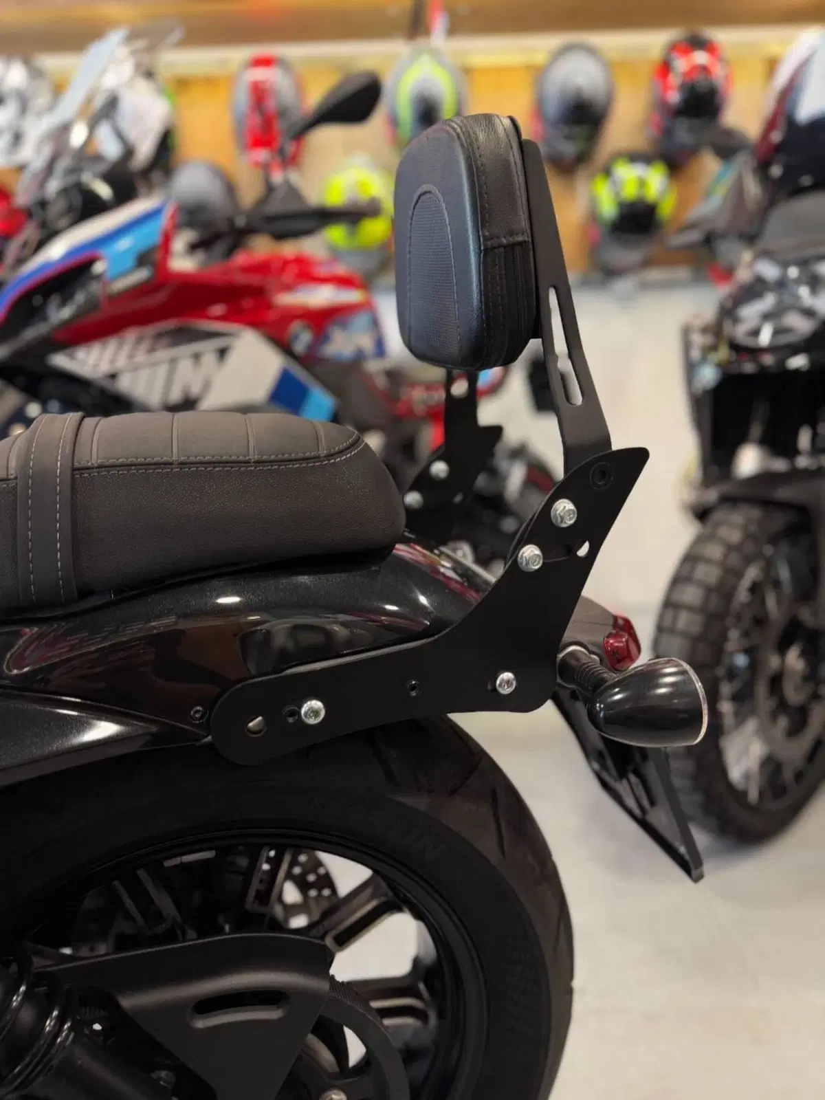Moto Morini Calibro Custom (2024 - 26) (19)