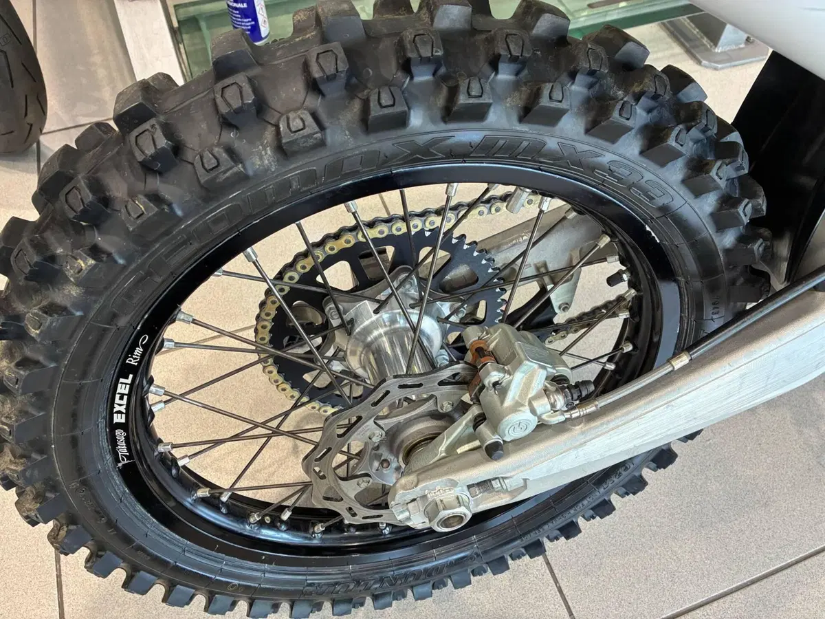 KTM 250 SX-F (2020) (5)