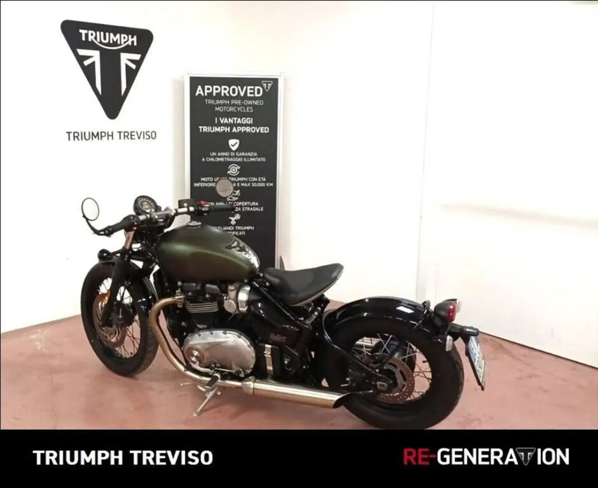 Triumph Bonneville Bobber 1200 (2021 - 25) (3)