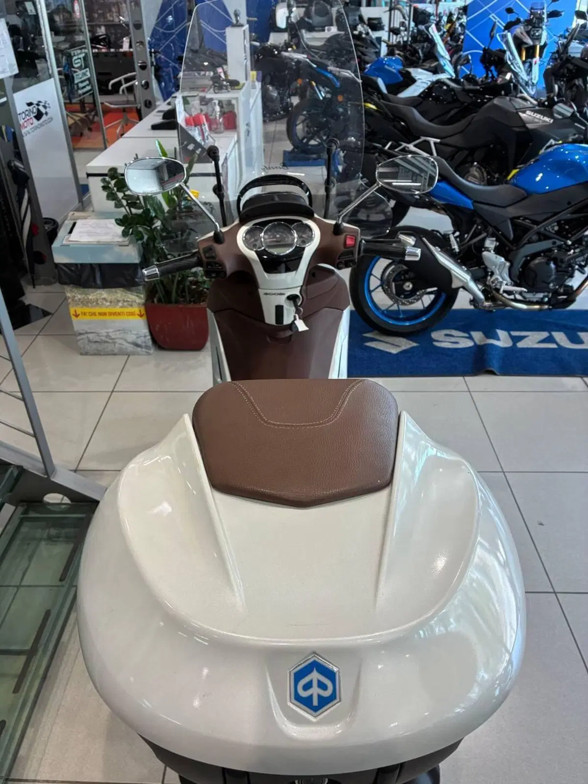 Piaggio Beverly 300 i.e. (2010 - 16) (8)