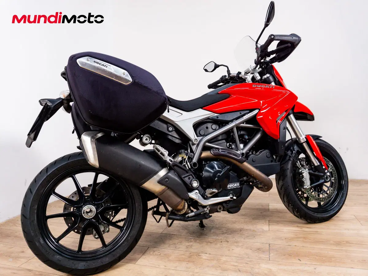 Ducati Hyperstrada 821 (2013 - 15) (3)