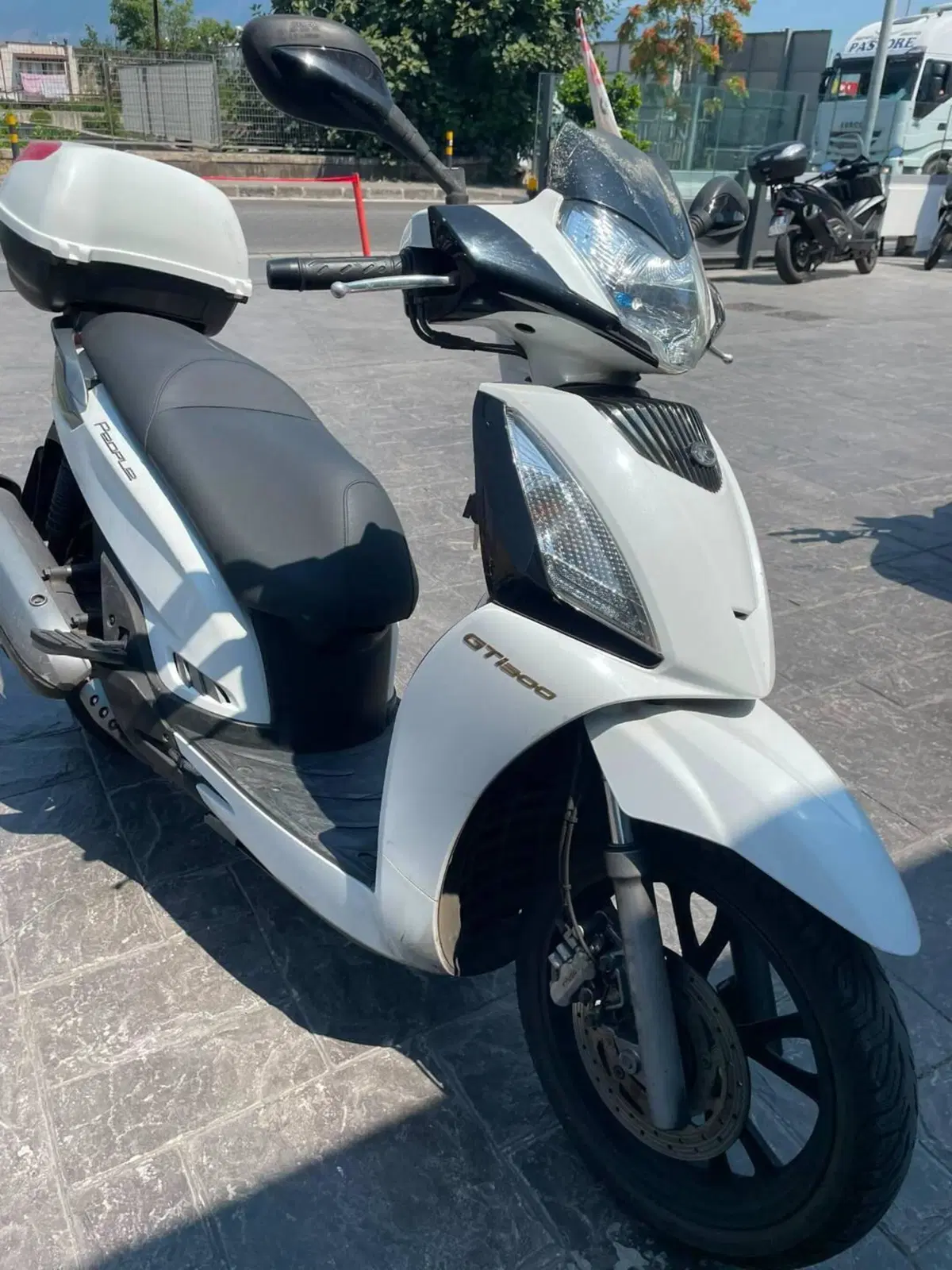 Kymco People 300i GT (2010 - 17) (3)