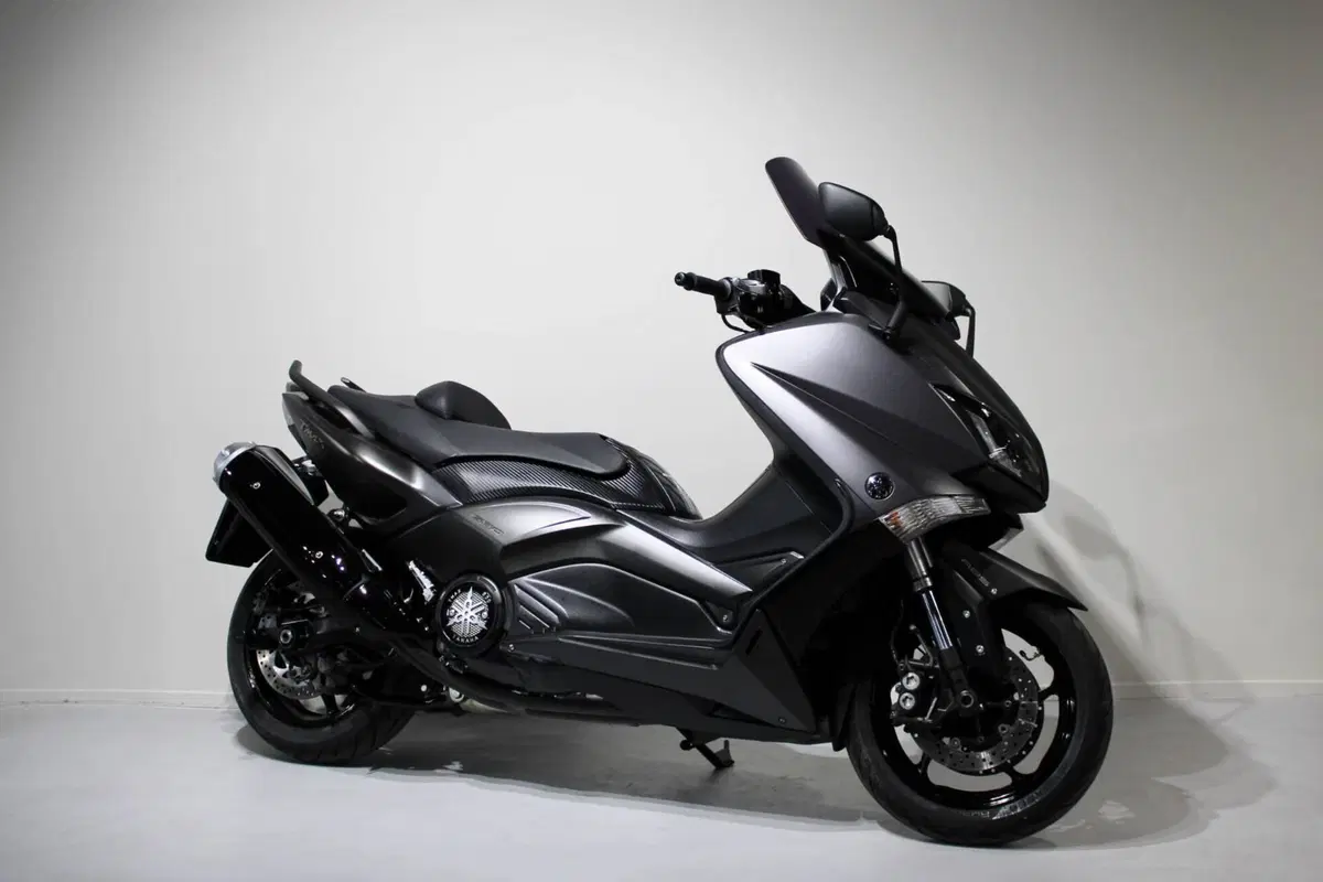 Yamaha T-Max 530 (2015 - 16) (2)