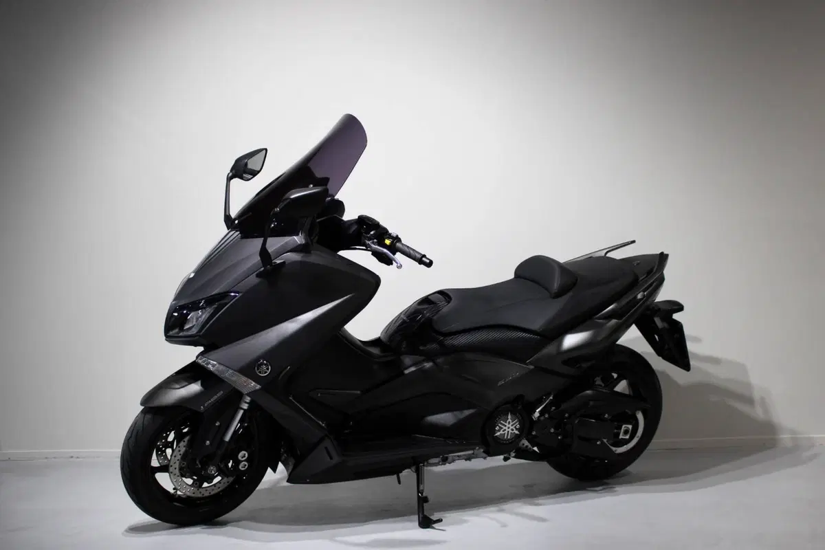 Yamaha T-Max 530 (2015 - 16) (3)