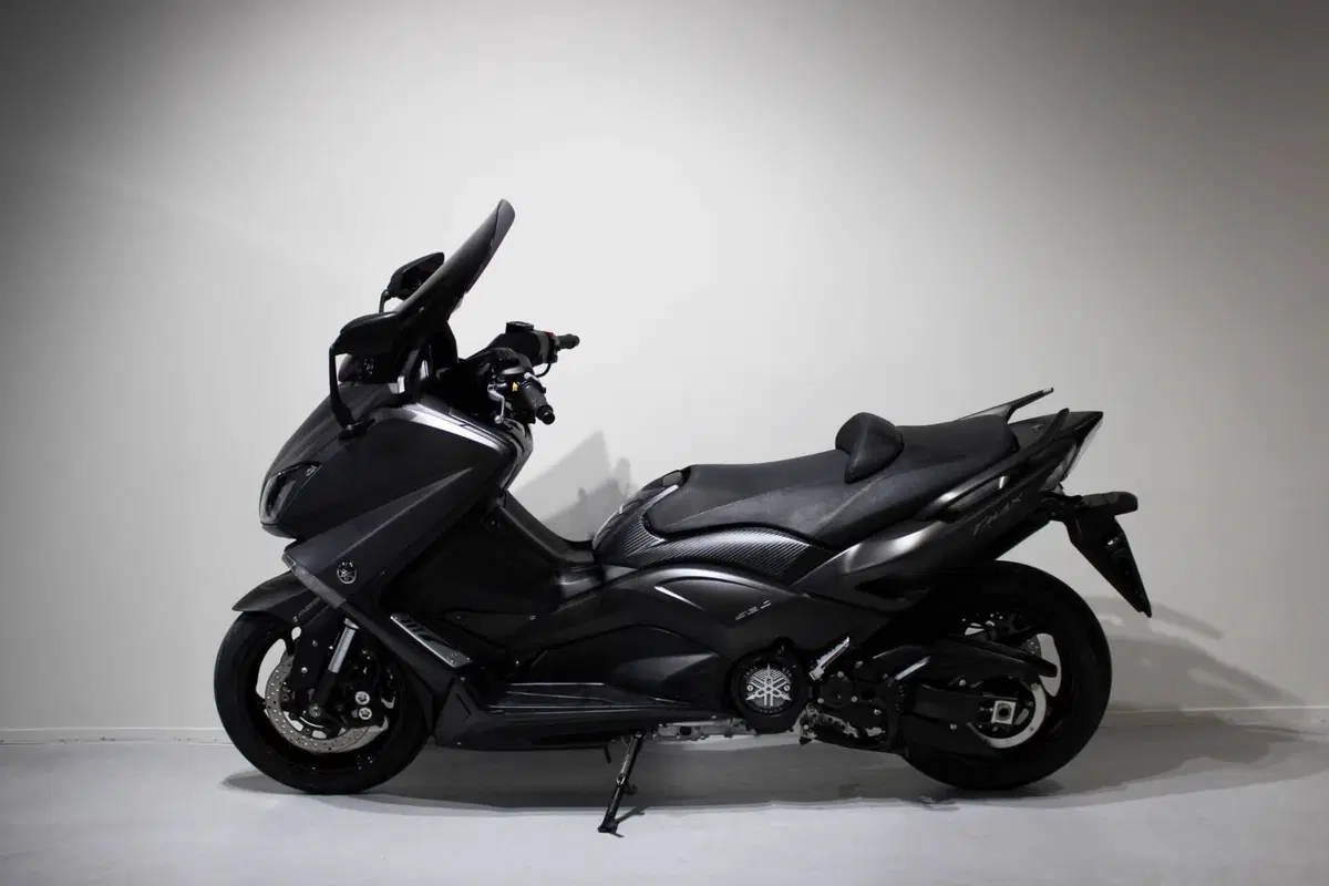 Yamaha T-Max 530 (2015 - 16) (4)
