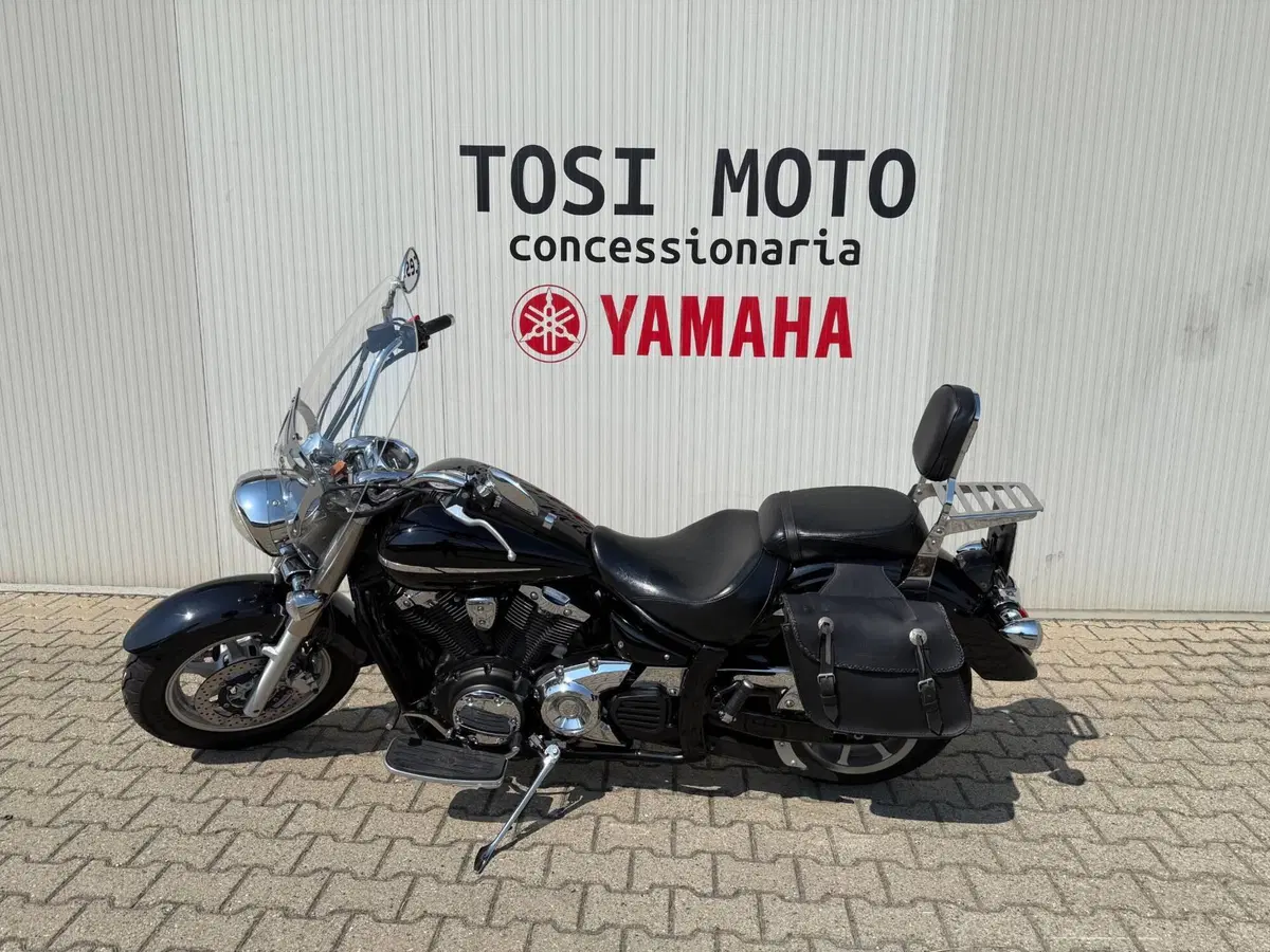 Yamaha XVS 1300 A CFD (2014 - 16)