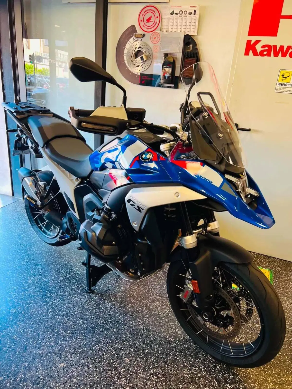 Bmw R 1300 GS (2023 - 26) (9)