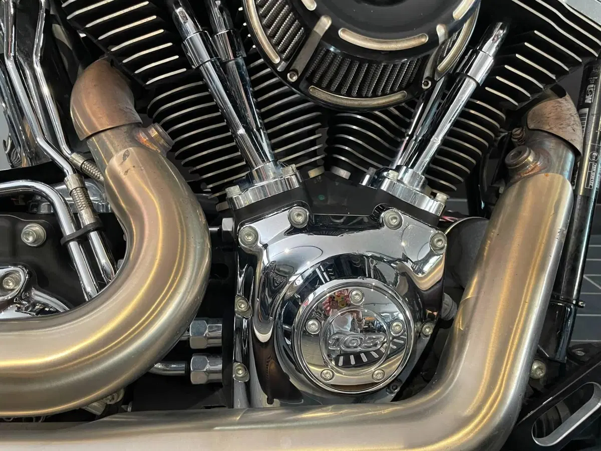 Harley-Davidson 1690 Fat Boy Special (2010 - 17) - FLSTF (10)