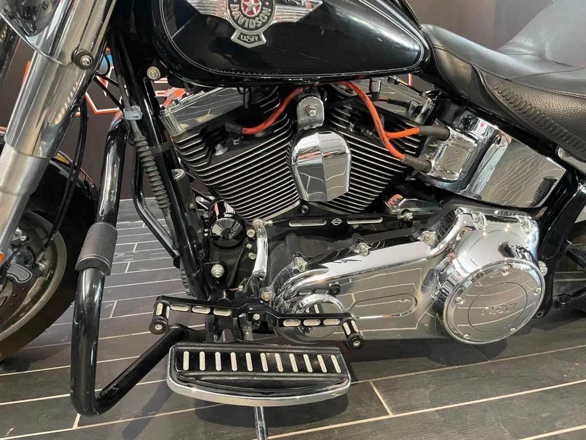 Harley-Davidson 1690 Fat Boy Special (2010 - 17) - FLSTF (19)