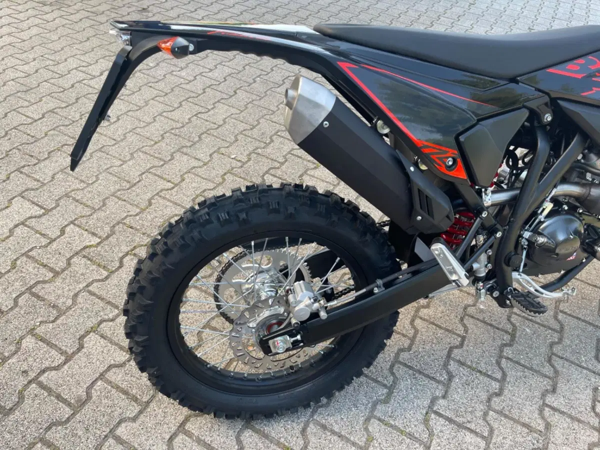 Betamotor RR 125 4T Enduro T (2025 - 26) (4)