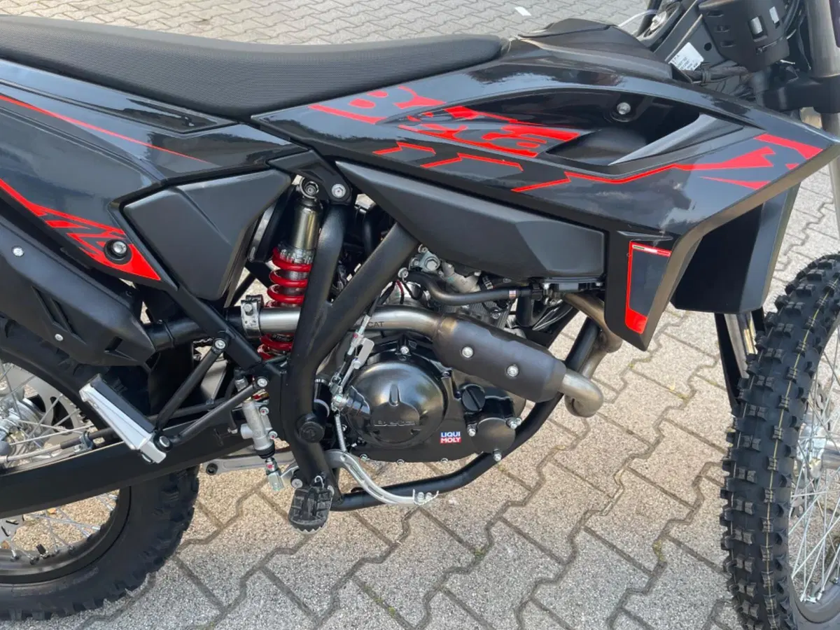 Betamotor RR 125 4T Enduro T (2025 - 26) (6)