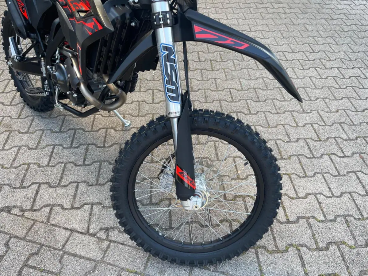 Betamotor RR 125 4T Enduro T (2025 - 26) (7)