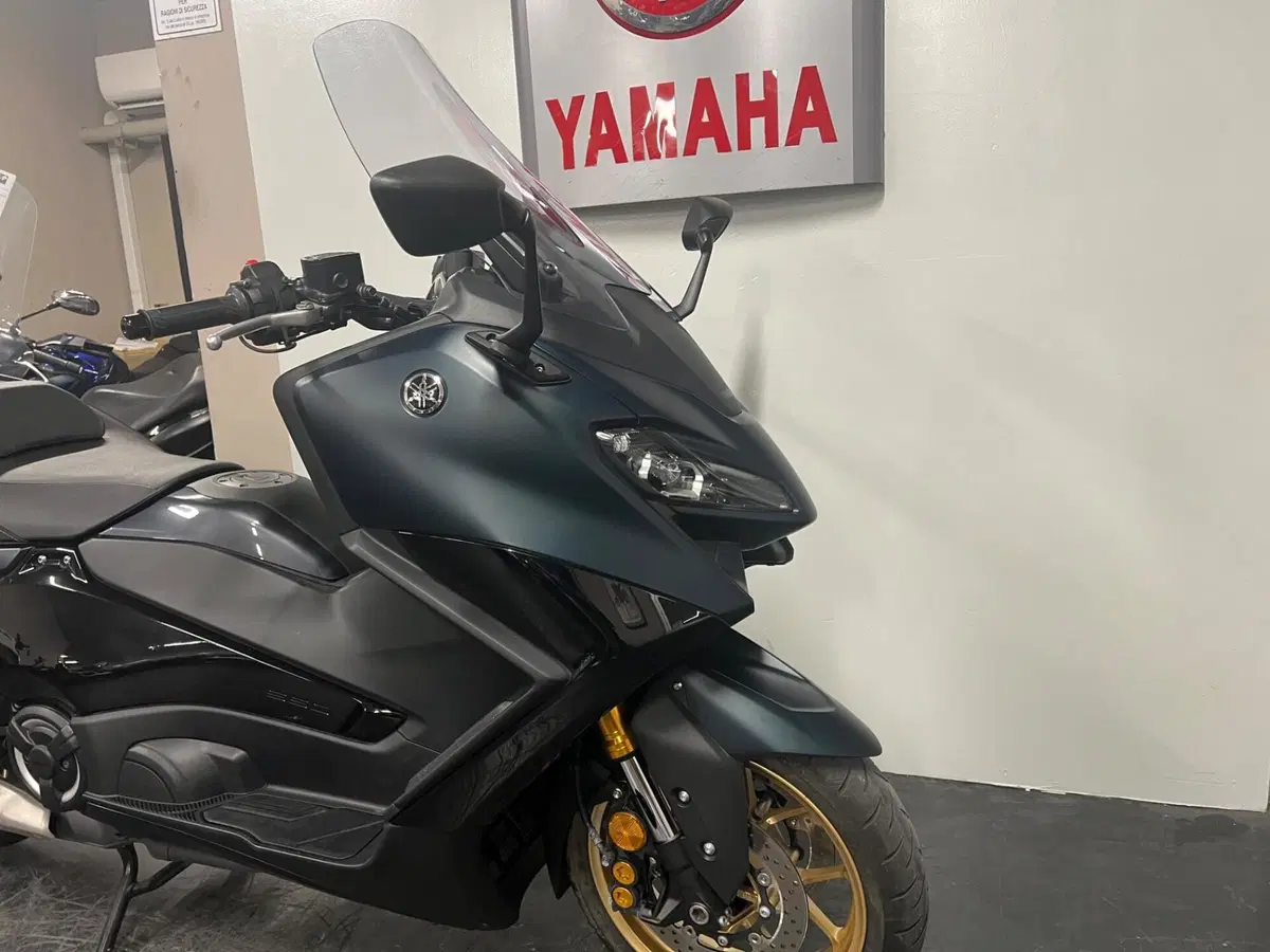 Yamaha T-Max 560 Tech Max (2022 - 24) (2)