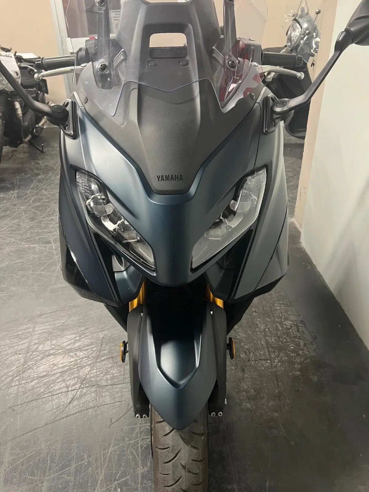 Yamaha T-Max 560 Tech Max (2022 - 24) (3)