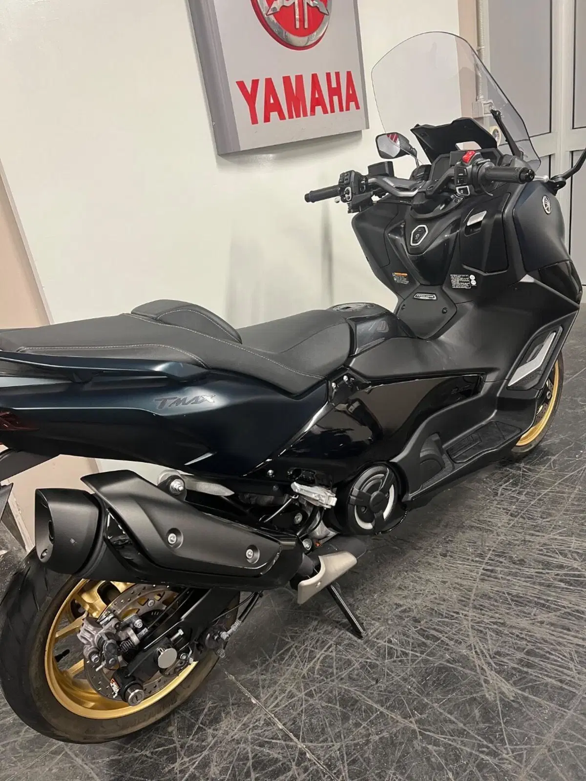 Yamaha T-Max 560 Tech Max (2022 - 24) (4)