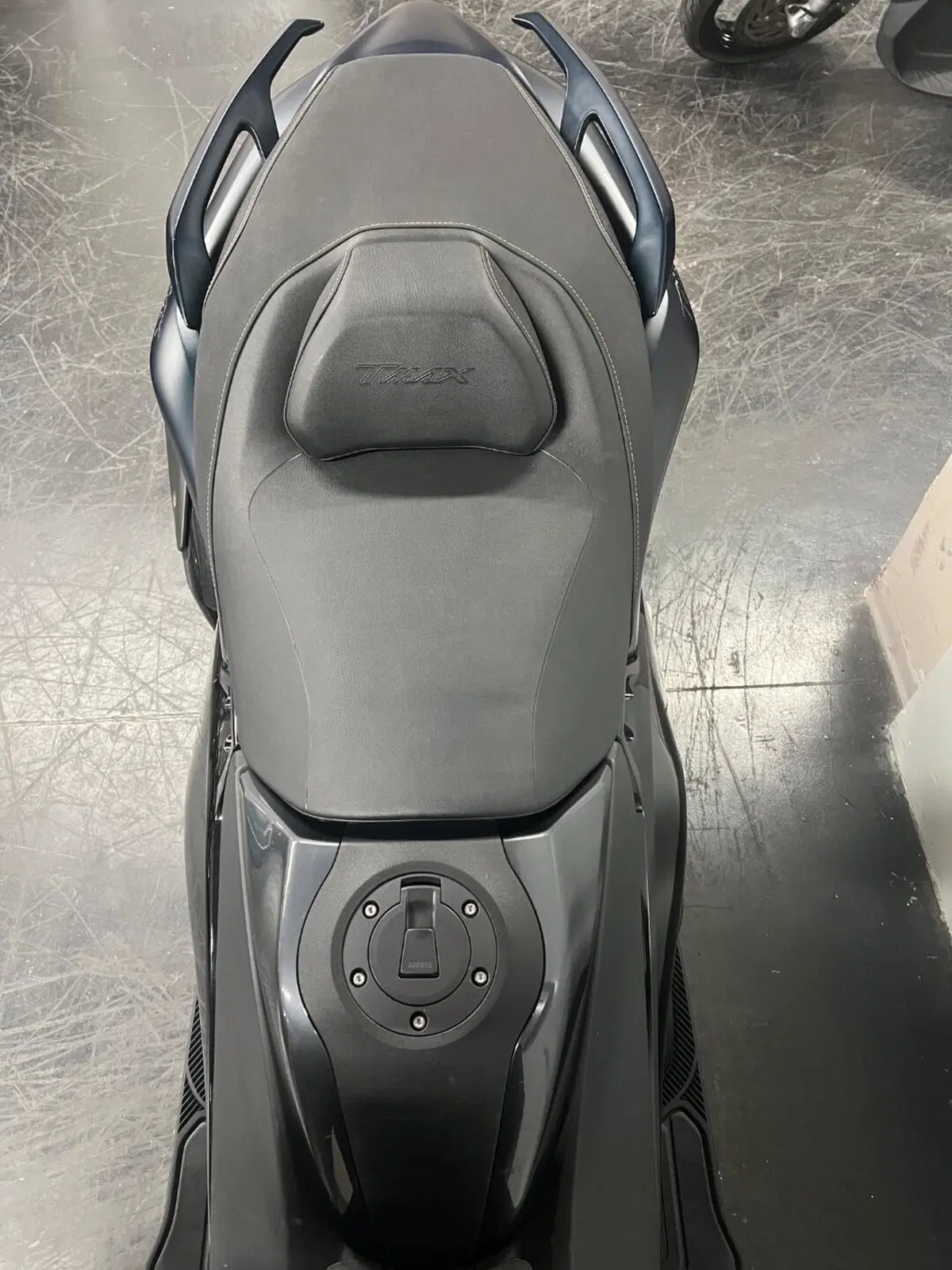 Yamaha T-Max 560 Tech Max (2022 - 24) (7)
