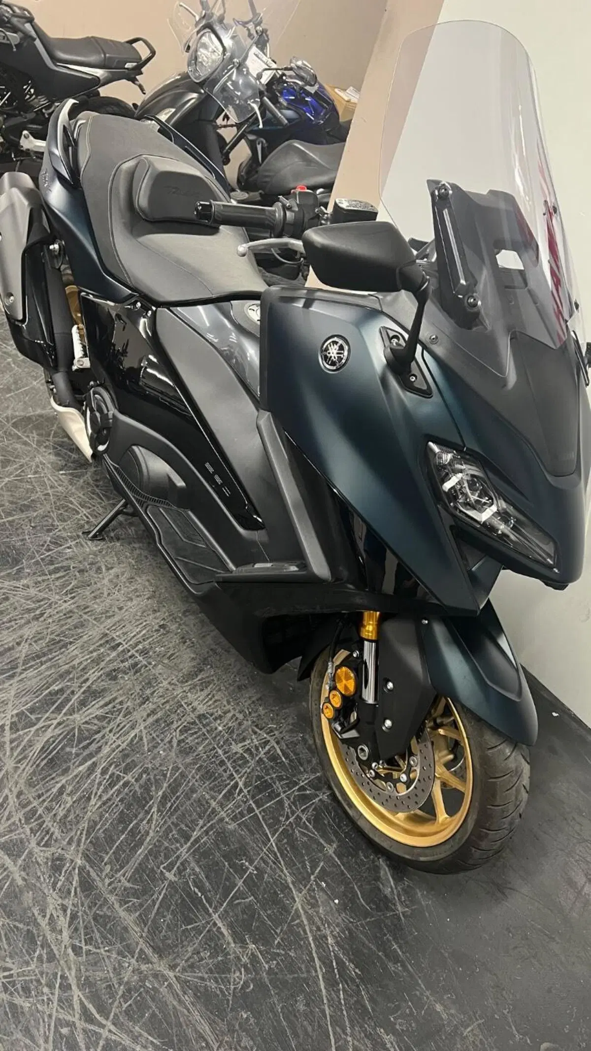 Yamaha T-Max 560 Tech Max (2022 - 24) (10)