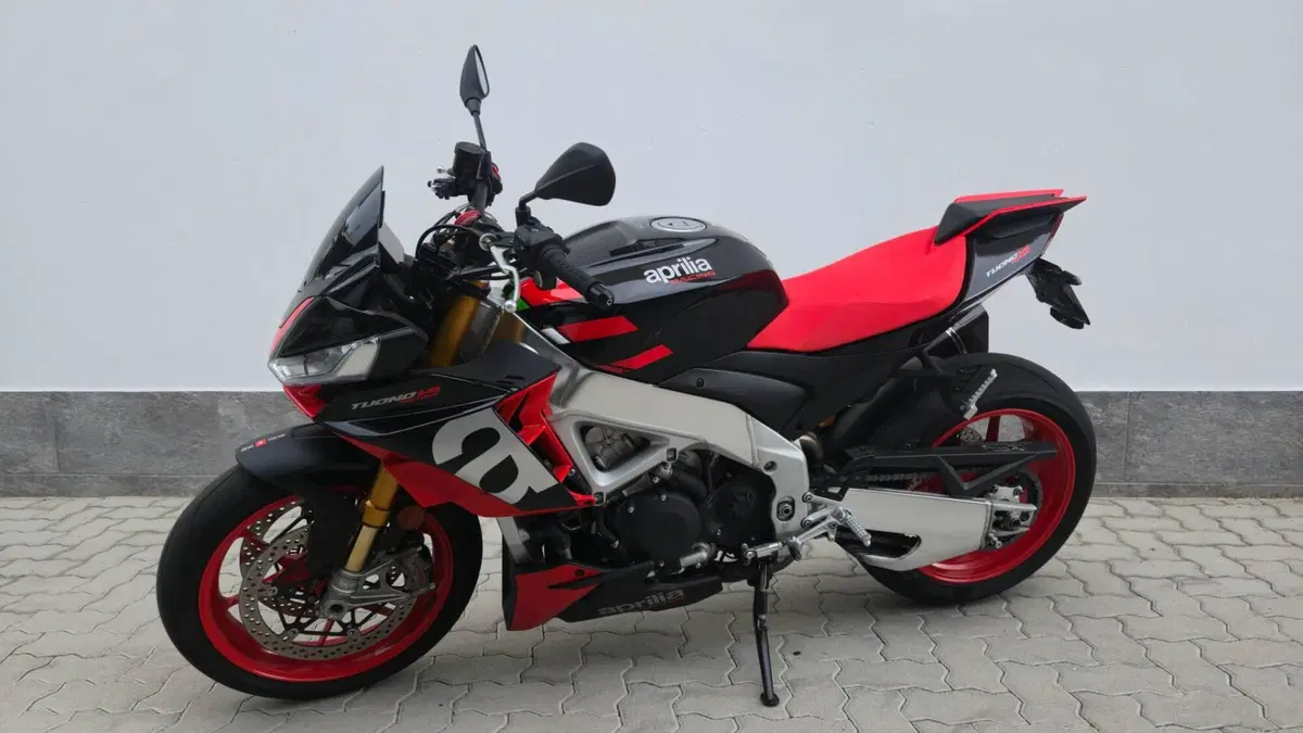 Aprilia Tuono V4 Factory (2021 - 24) (5)