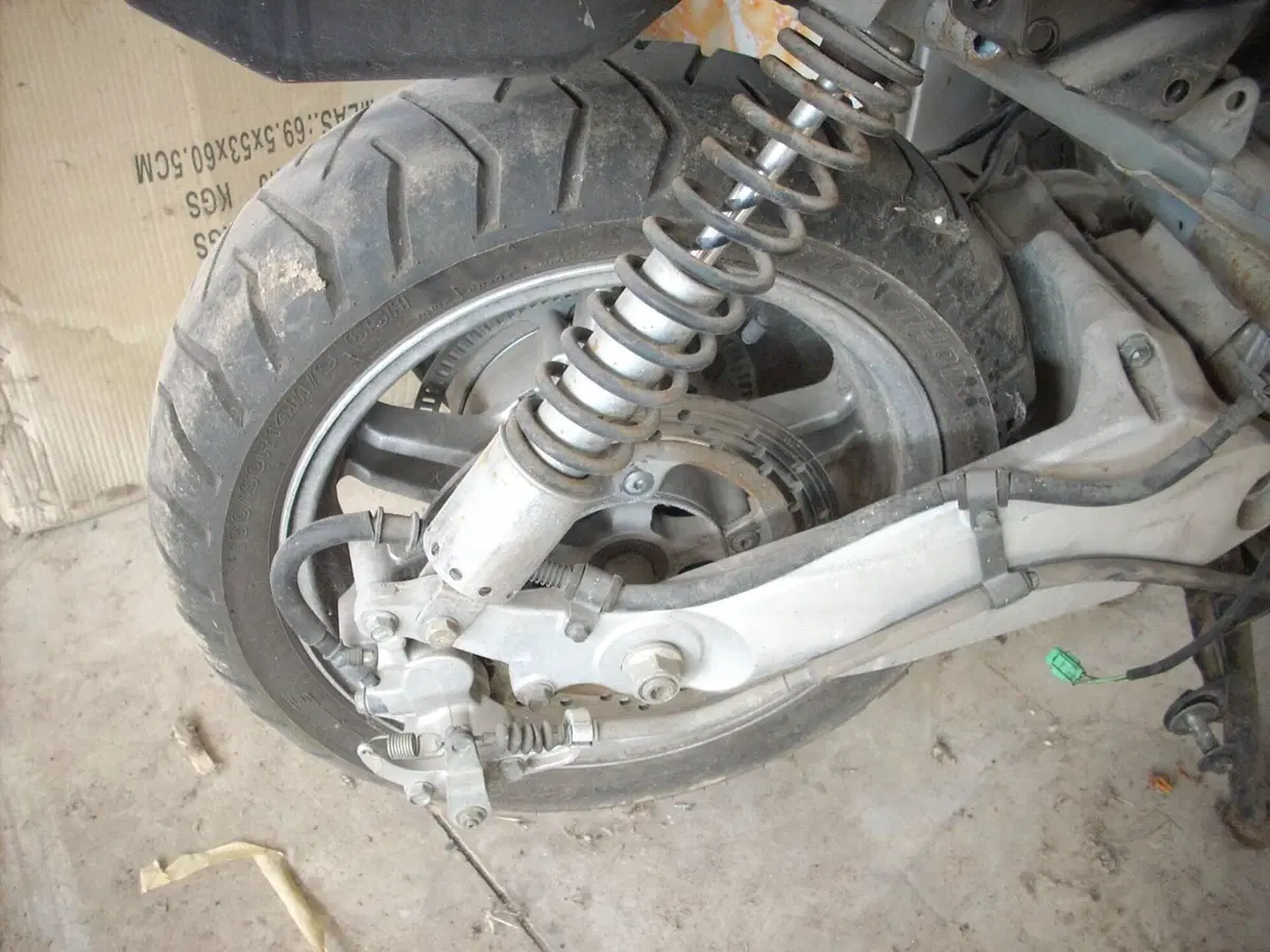 Ricambi Usati Originali Suzuki Burgman AN 650 (200 (14)