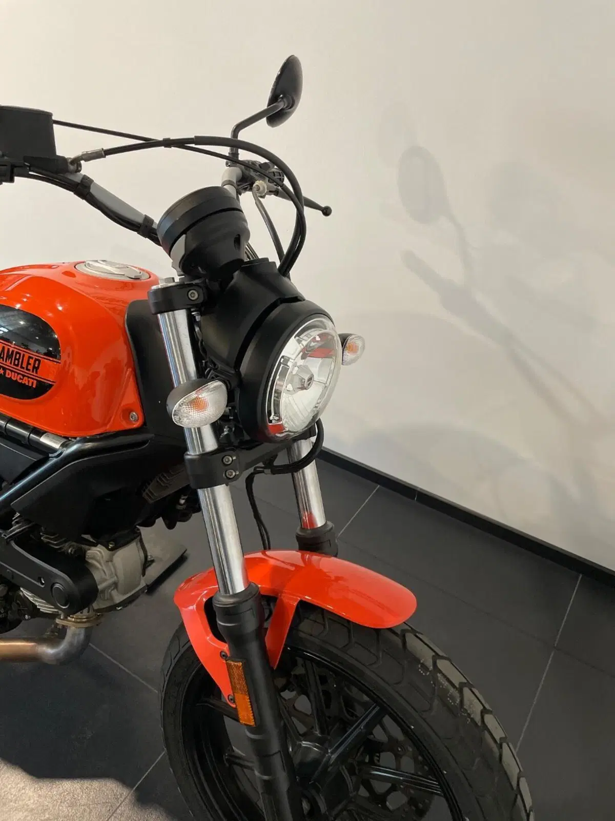 Ducati Scrambler 400 Sixty 2 (2016 - 21) (4)