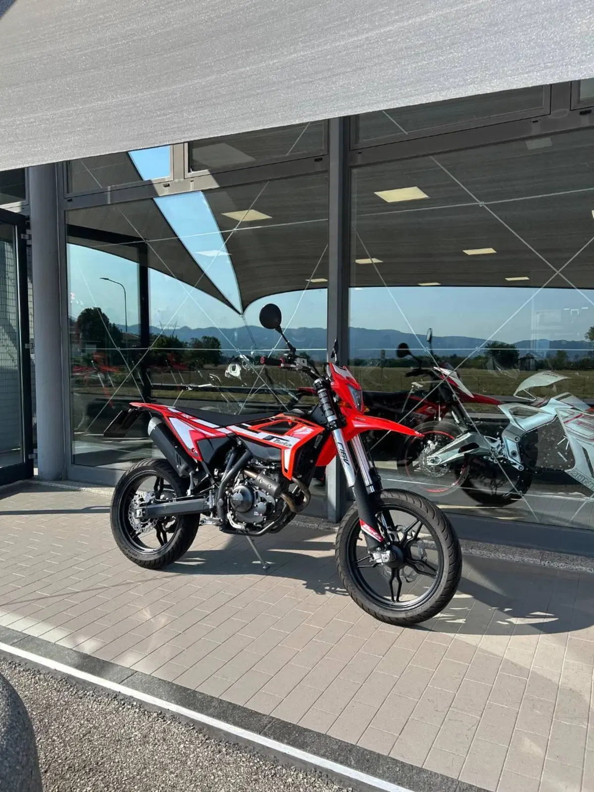 Betamotor RR 125 4T Motard T (2023 - 24) (3)