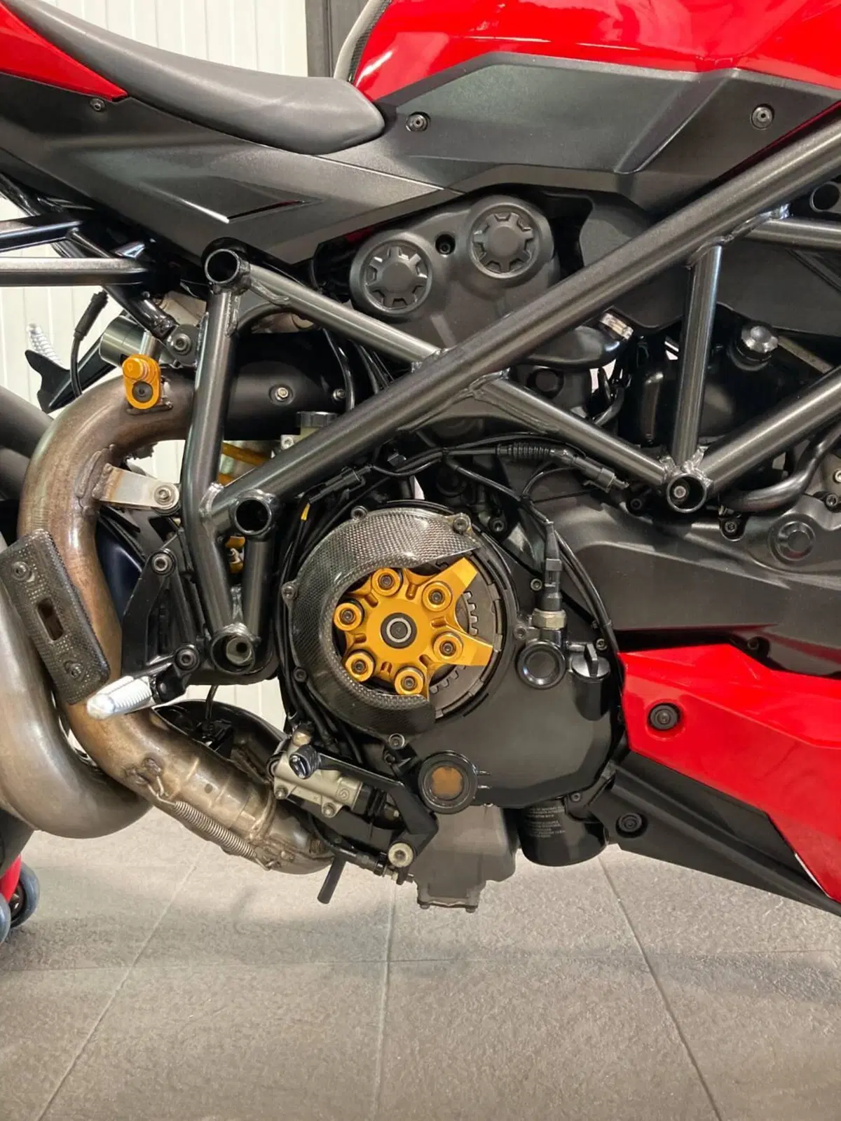 Ducati Streetfighter (2009 - 12) (7)