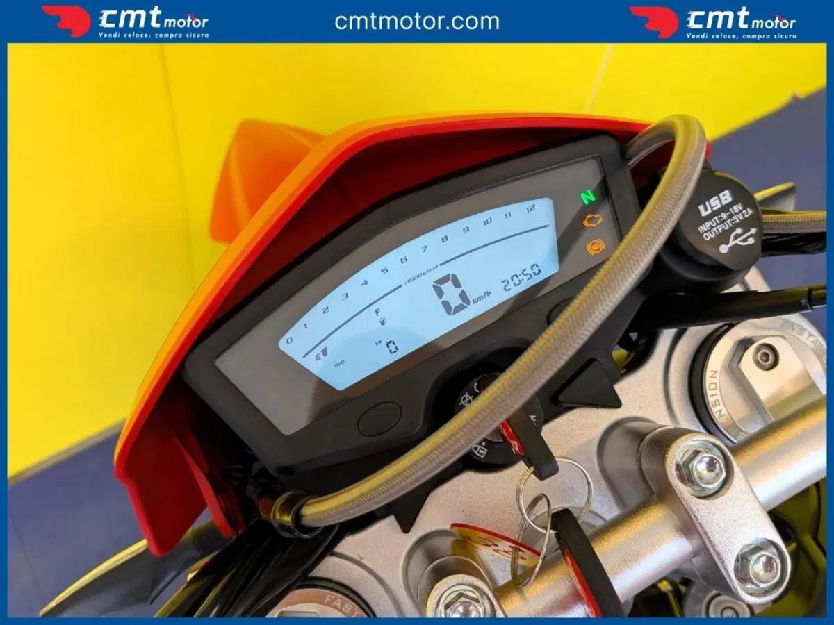 Swm SM 125 R Reborn (2026) (5)
