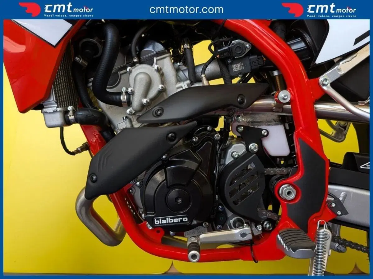 Swm SM 125 R Reborn (2026) (10)