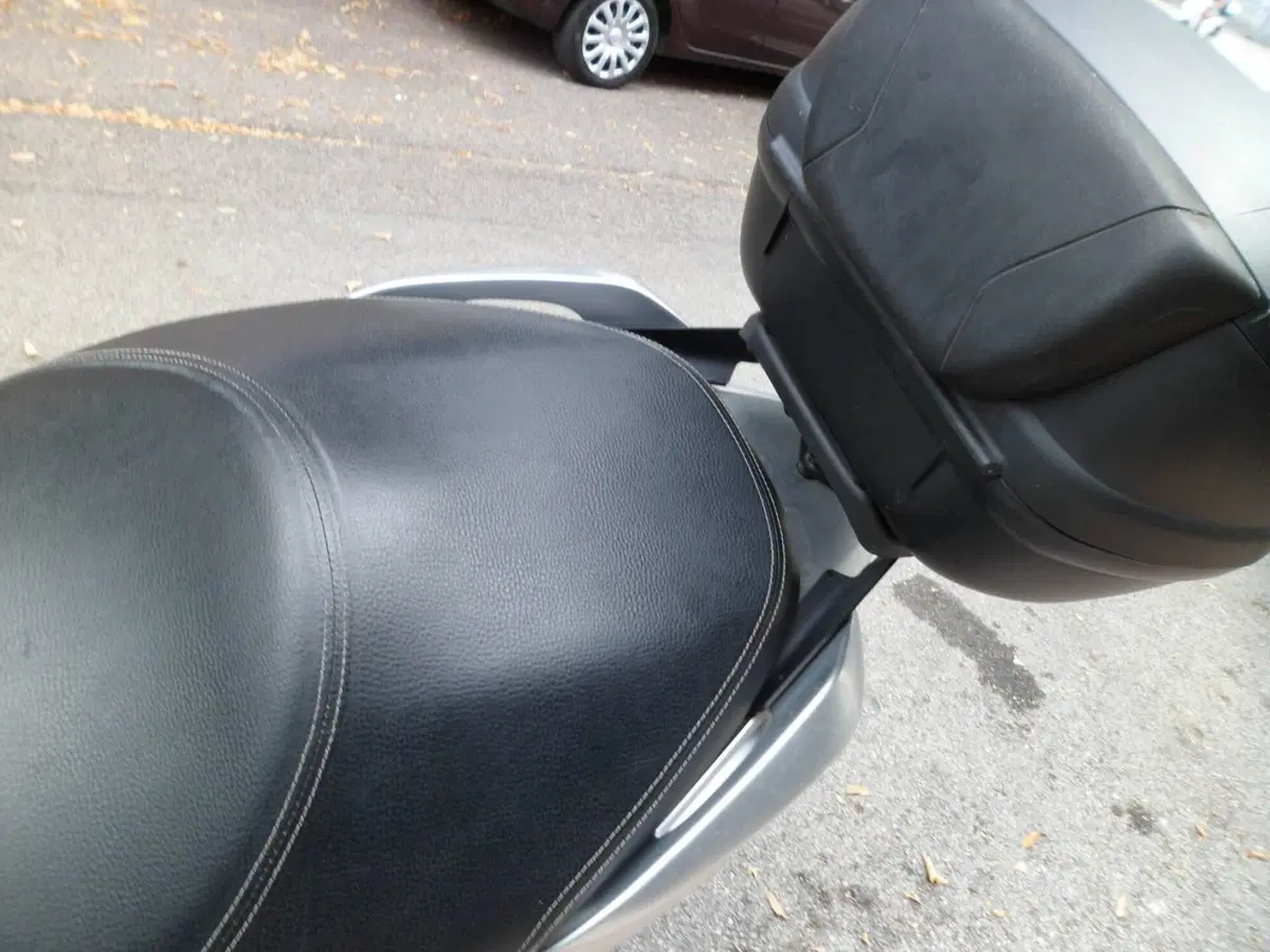 Suzuki Burgman UH 200 ABS (2014 - 16) (5)
